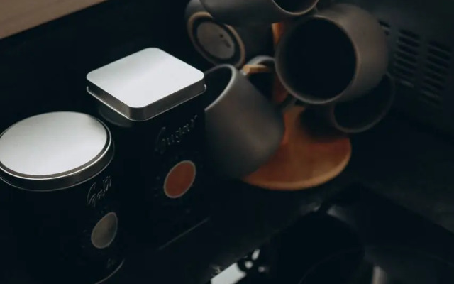 Частный дом  Belov House  с панорамным остеклением у леса