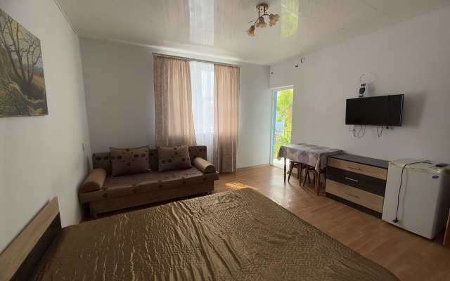 Taraktash Guest house