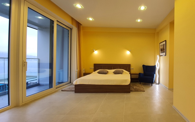 V ZhK Leto Apartment