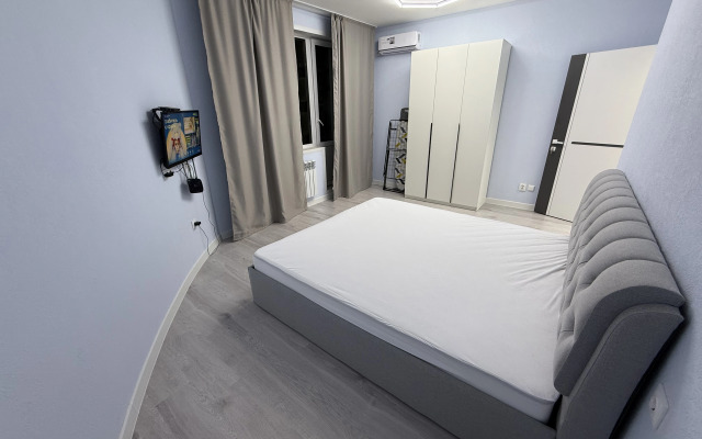 Квартира 2-Комнатная Студия с Новым Ремонтом возле ТЦ Ройял Парк