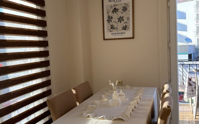 Bolshaya ryadom s Morem Flat