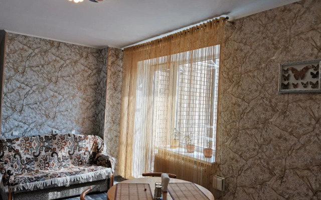 Yevrodvushka V Tsentre Zelenogradska Flat