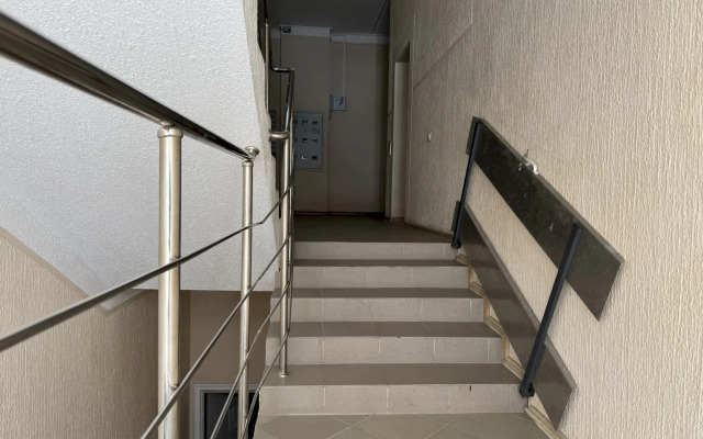 422 2K 7 Min Do Morya Flat