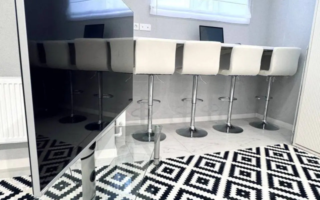 Апартаменты Роскошные на Ветеранов