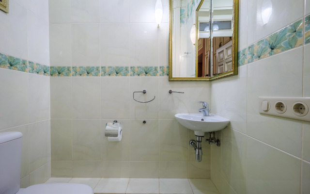 Апартаменты Роскошная квартира Классика с видом на парк