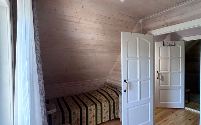 Частный дом Дом у озера