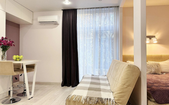Champagne Apartment