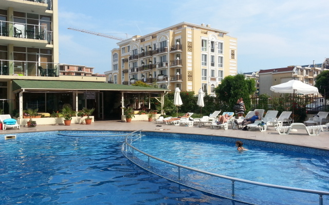 Menada Julia Apartments