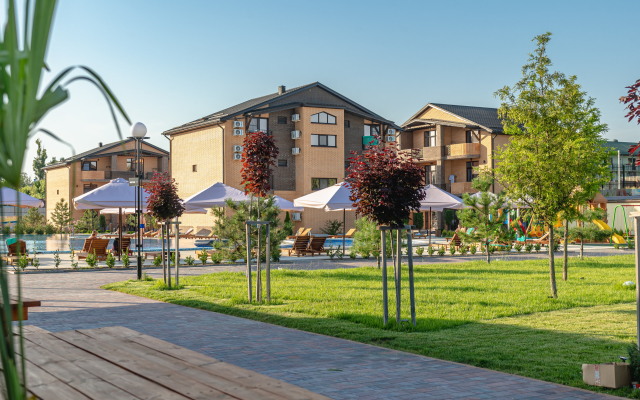 Rinn Rise Resort Hotel