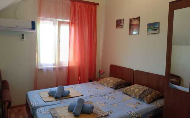 Barkhatny Sezon Guest House