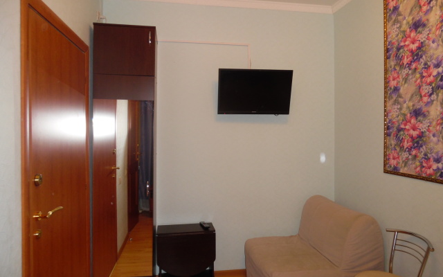 Bon Apart na Bolshoj Morskoj 31 - Irena Hotel Guest House