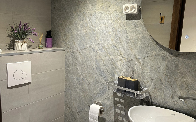 Апартаменты двухуровневые 32м² рядом с центром