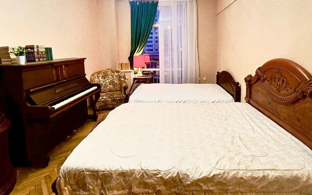 Sokolnicheskaya Slobodka Flat