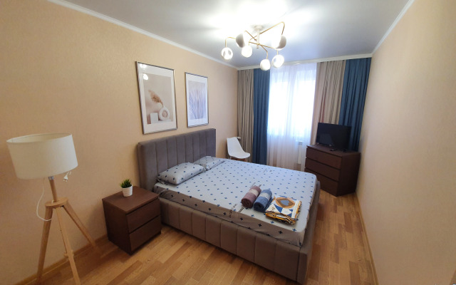 Vitalij HouseRent Tryohkomnatnaya po ul. Rinata Galeeva,35 Flat
