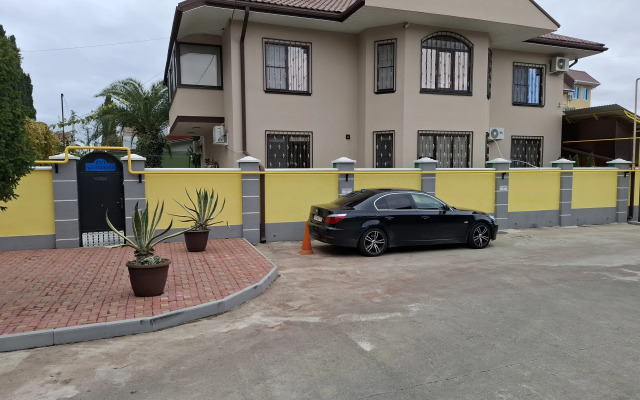 Veronika Guest house