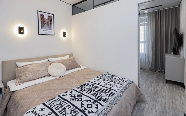 S Dizaynerskim Remontom V Tsentre Goroda Flat