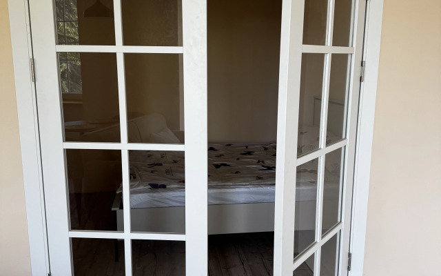 Uyutnaya Kvartira, Flat