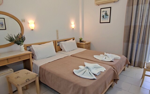 Отель Serifos Beach