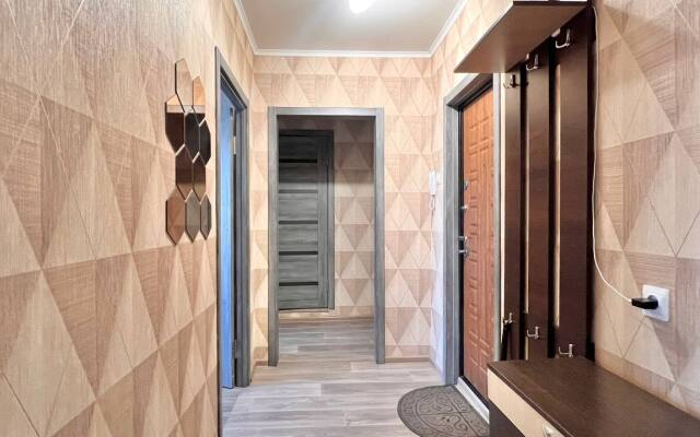 Entuziastov 23 Flat 1