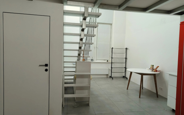 Trekhkomnatnaya S Vidom Na Siti Flat