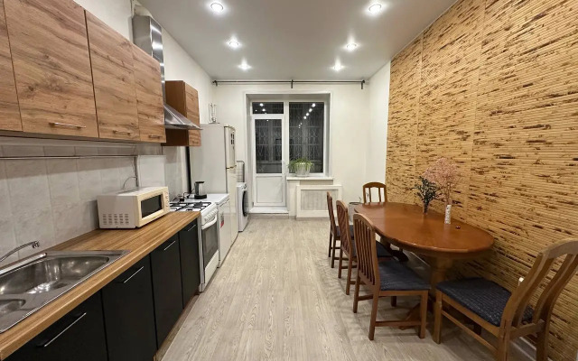 Квартира Просторная Трехкомнатная в центре