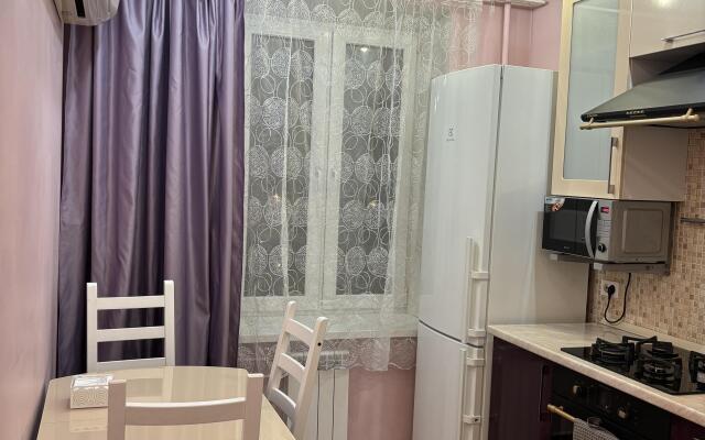 Flat na Simonovskoy Naberezhnoy