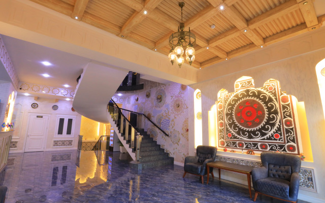 Ayni Hotel