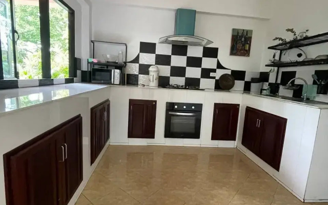 Aisawan Resort Villa