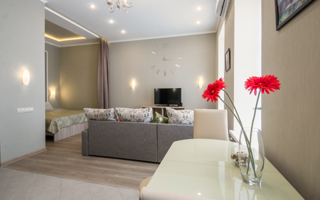 Ryadom S Letnim Sadom Apartments