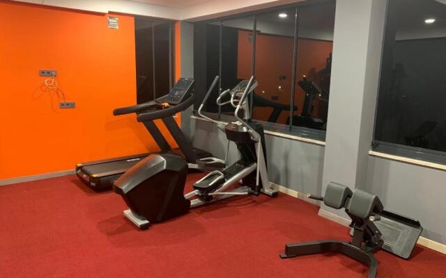 Chernyi Slon Hotel