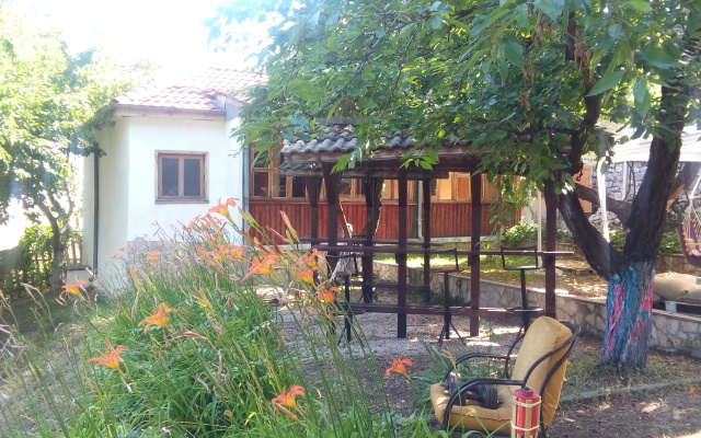 Vishneviy Sad Guest House