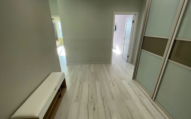 2-Kh Apartamenty Na Chkalova 18 Ryadom S Pl. Pobedy Flat