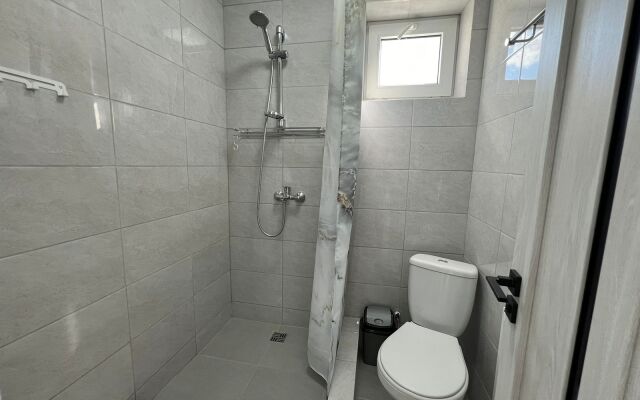 Dlya Semyi v Mikrorayone Persikovy Sad Privat House