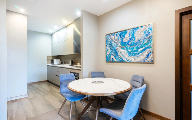 Ansi Akter Gelaksi Apartments