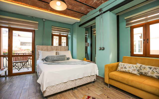 No 8 Galata Apart-Hotel