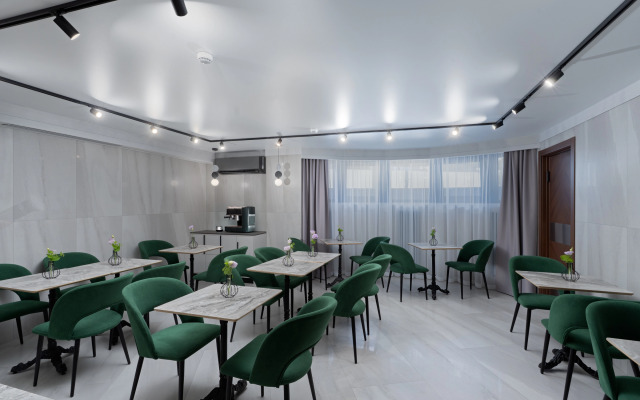 Отель Ривьера