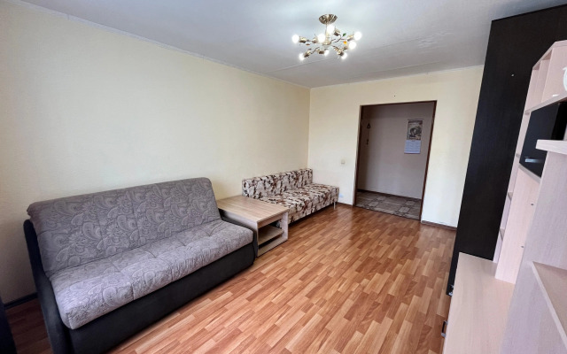 Ryadom s TTs Saturn Apartments
