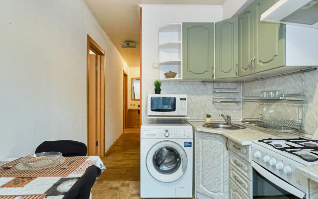 Апартаменты Двухкомнатная квартира с раздельными комнатами и балконом