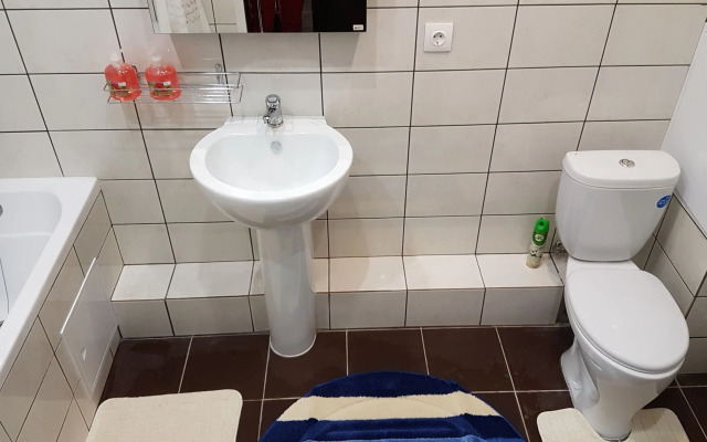 25 Let Oktyabrya Istra Posutochno Flat