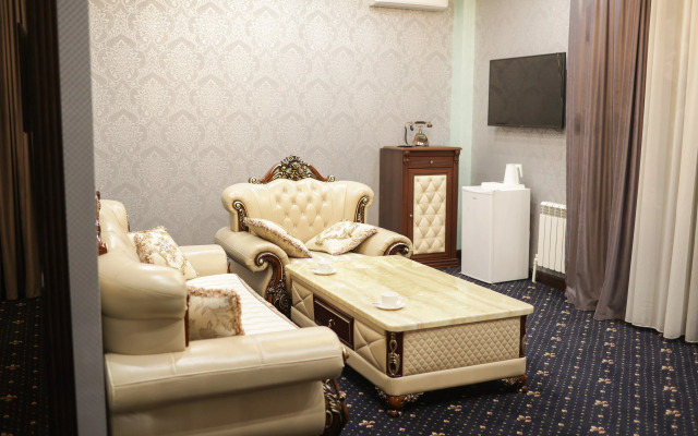 Меблированные комнаты Автор Ростов