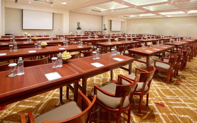 The Bandha Hotel & Suites