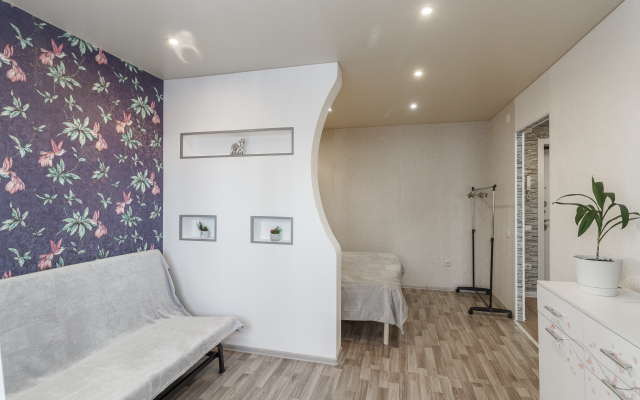 Ne Vopros u zhd i avto vokzala Flat