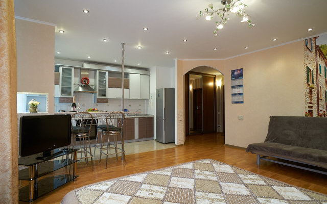 Apartment Studio Delux 70 Let Oktyabrya