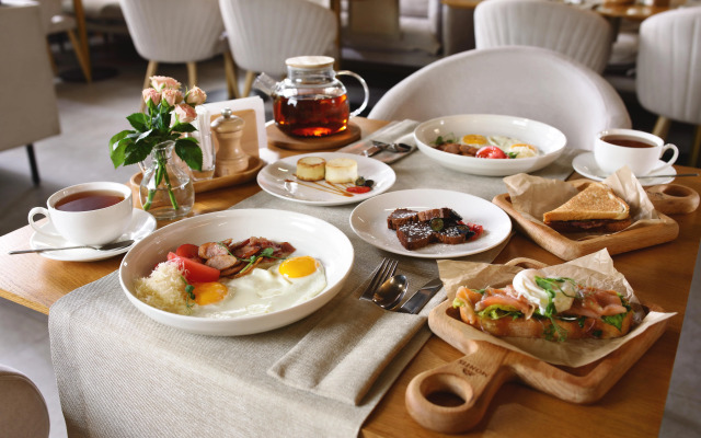 Amk Montis Hotel