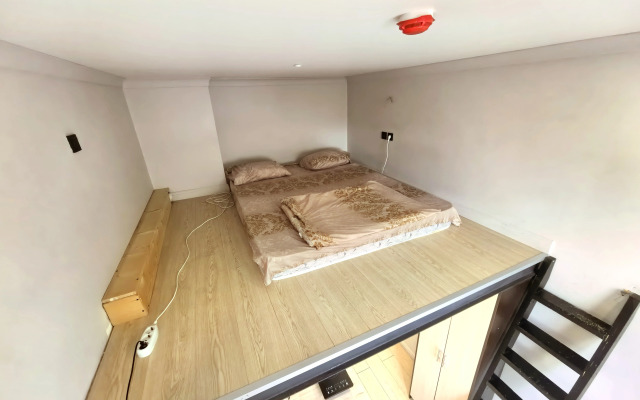 Vozle Metro Zyuzino Apartment