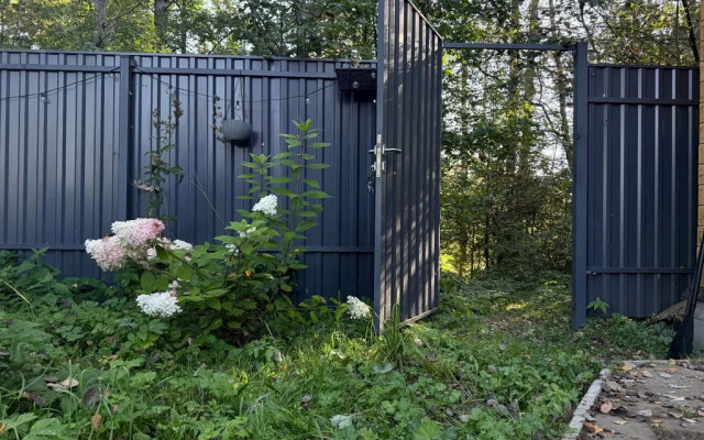 Частный дом с баней в лесу на берегу Истринского водохранилища