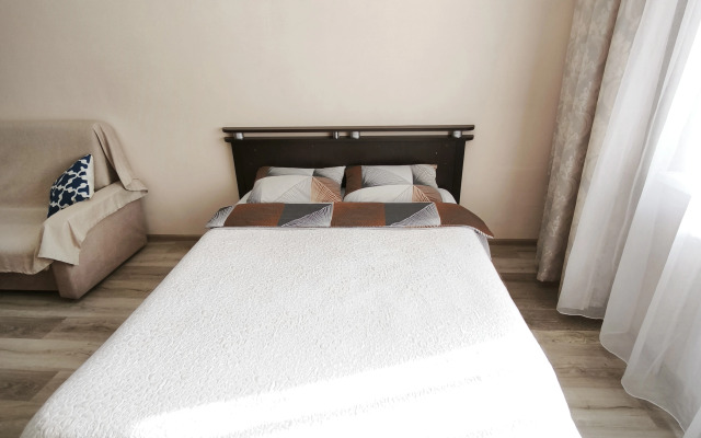 Uyutnaya V Tsentre Na Ulitse Modogoyeva Flat