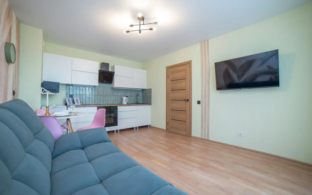 1-Kom Beguest S Balkonom Na Otradnoy 1 Flat