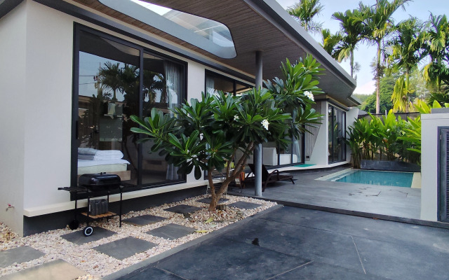 Stylish 2BR Naiton Aileen with Private Pool Villa