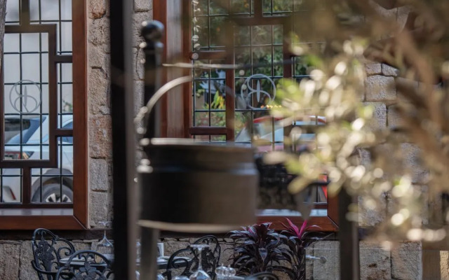 Belmondo Suites Hotel